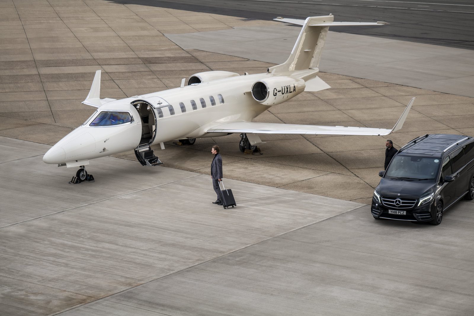 Learjet 40